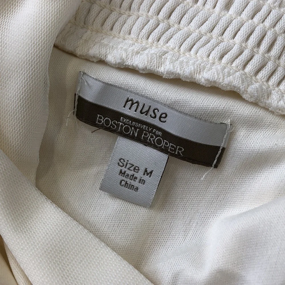 Elegant Lace Trim White Top - Picture 6 of 7